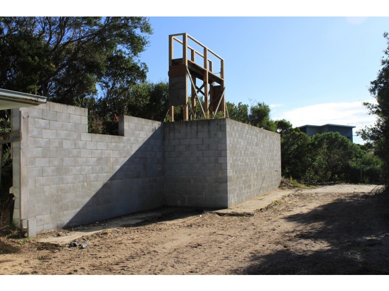 42 Oceanview Pde, Sandy Point VIC 3959