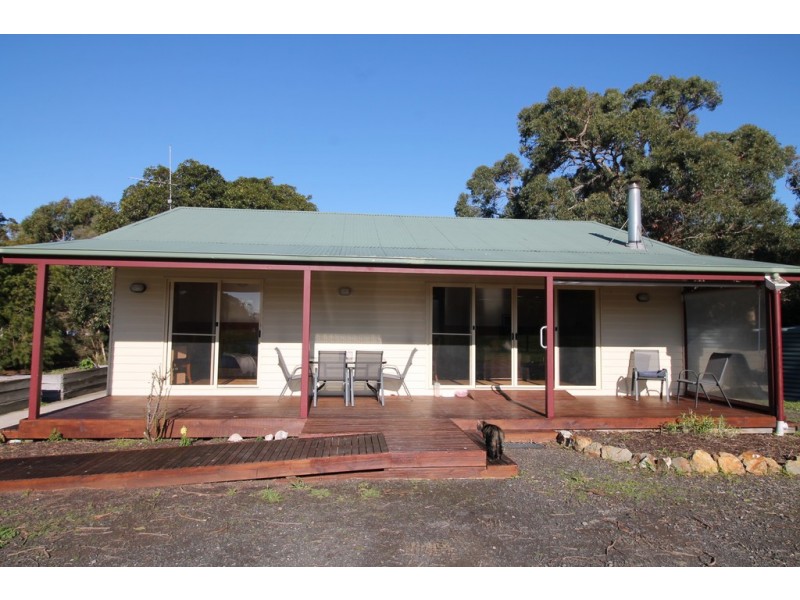 290 Black Swamp Rd, Foster VIC 3960