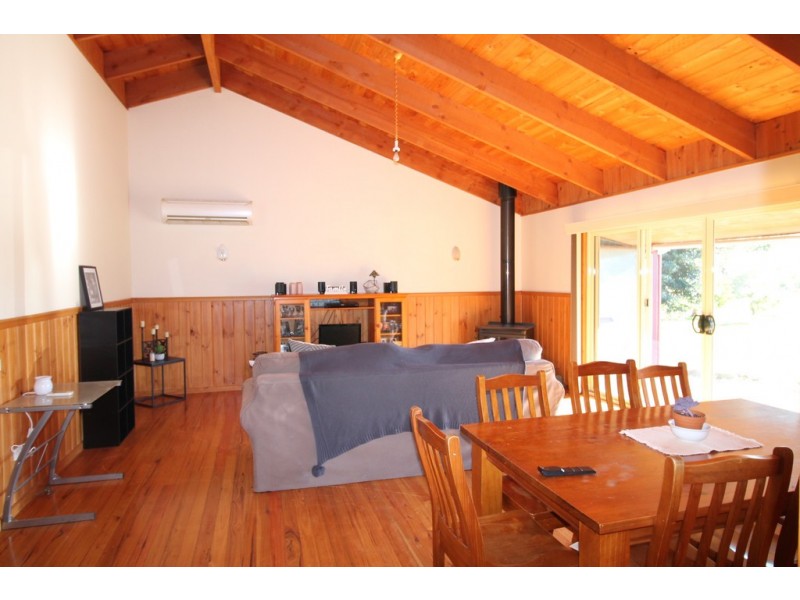 290 Black Swamp Rd, Foster VIC 3960