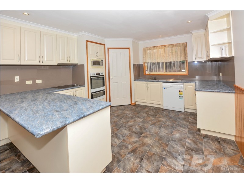 7 James Court, Leongatha VIC 3953