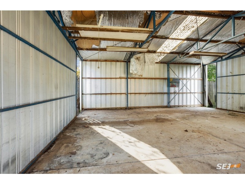 16 Centre Avenue, Warragul VIC 3820