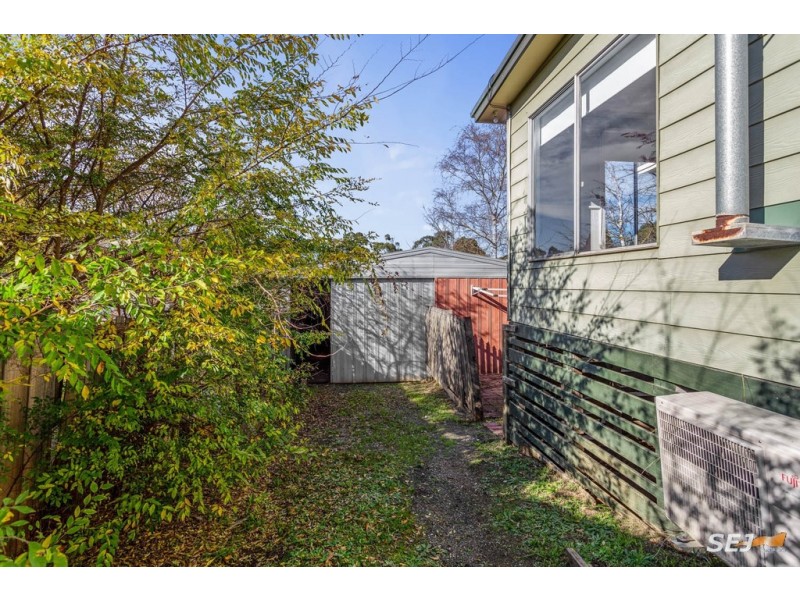 16 Centre Avenue, Warragul VIC 3820