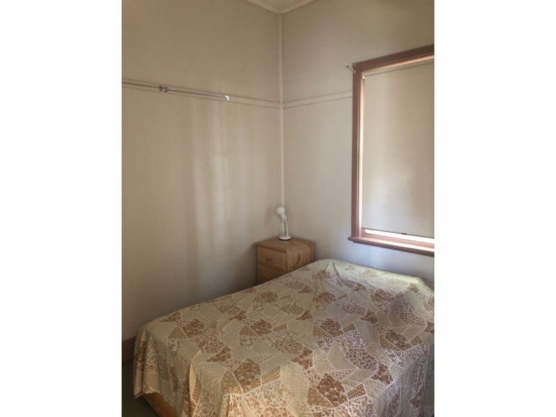 7 Main St, Welshpool VIC 3966