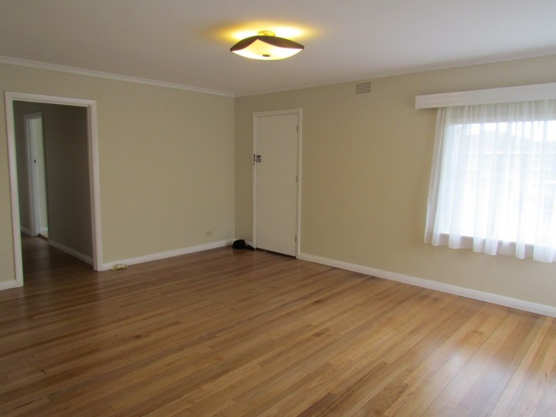 1 McNeilly Road, Drouin VIC 3818