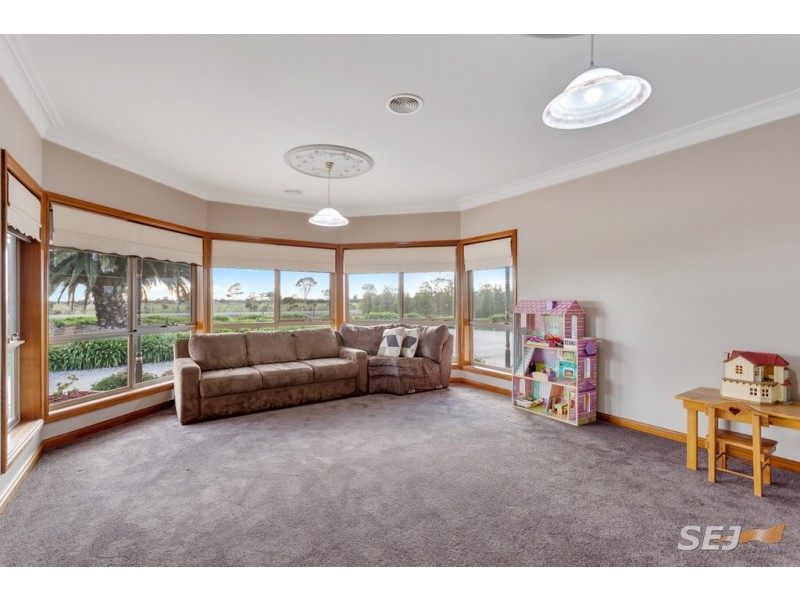 735 KOO WEE RUP-LONGWARRY RD, Modella VIC 3816