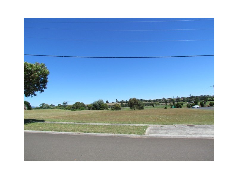 15 NEILSON COURT, Warragul VIC 3820