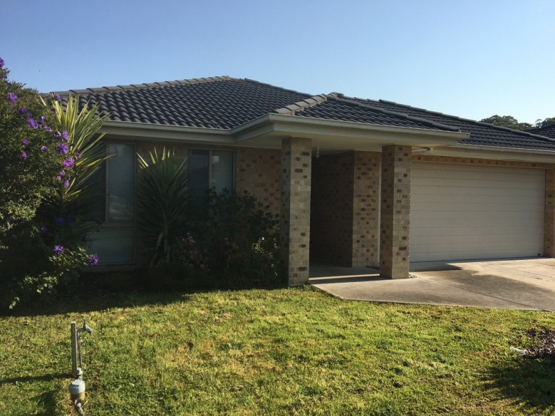 11 Varney Rd, Foster VIC 3960