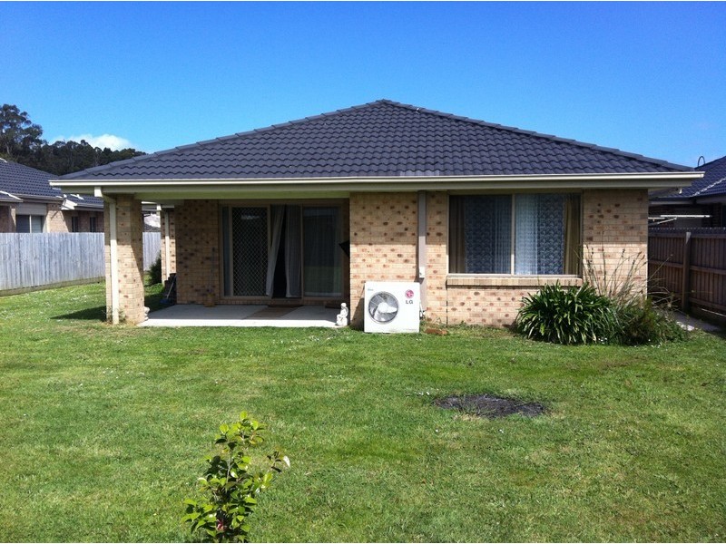 11 Varney Rd, Foster VIC 3960