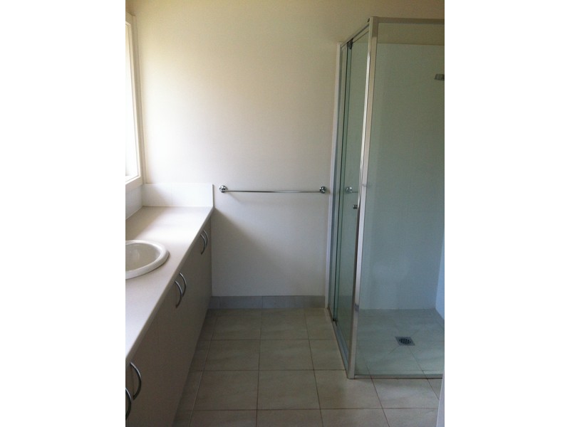 11 Varney Rd, Foster VIC 3960