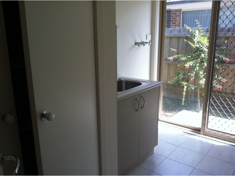 11 Varney Rd, Foster VIC 3960