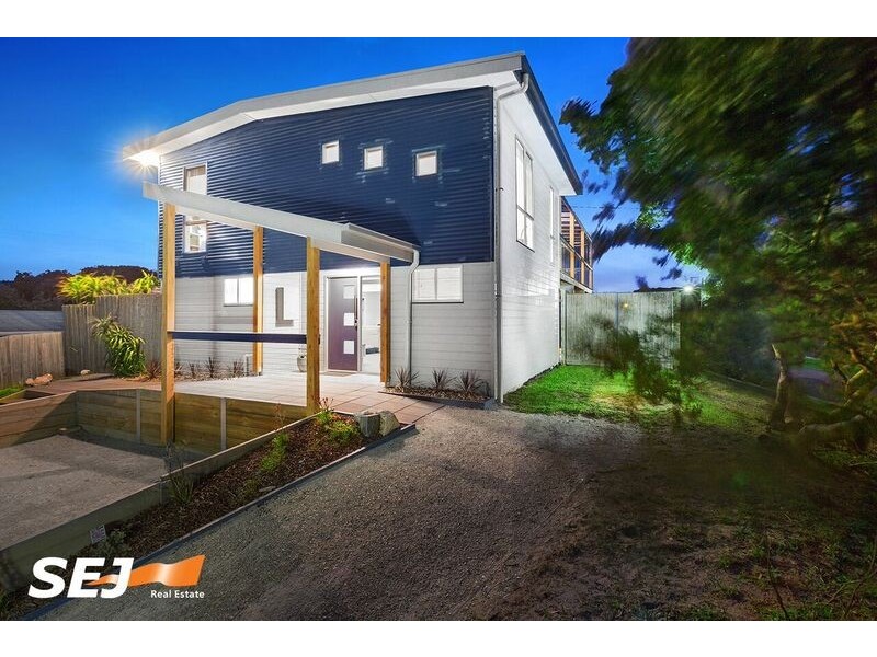 18 Sunshine Rise, Sandy Point VIC 3959