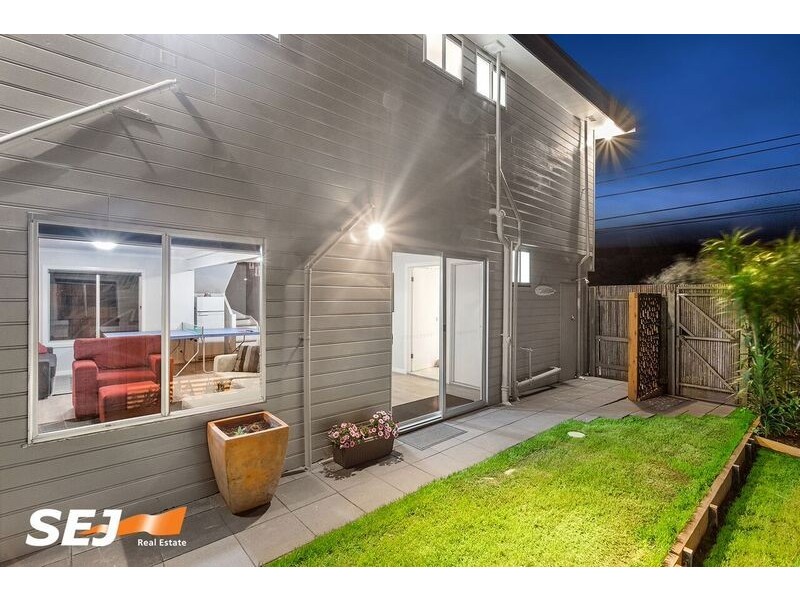 18 Sunshine Rise, Sandy Point VIC 3959