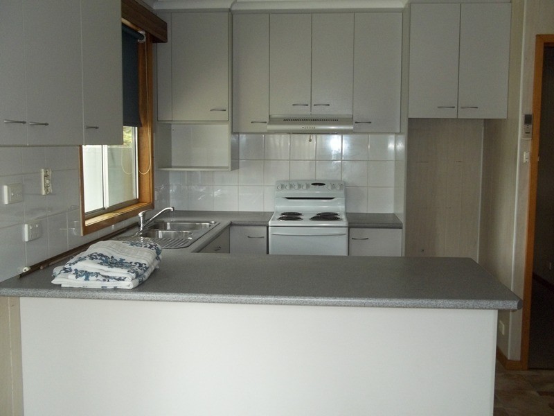 Foster VIC 3960