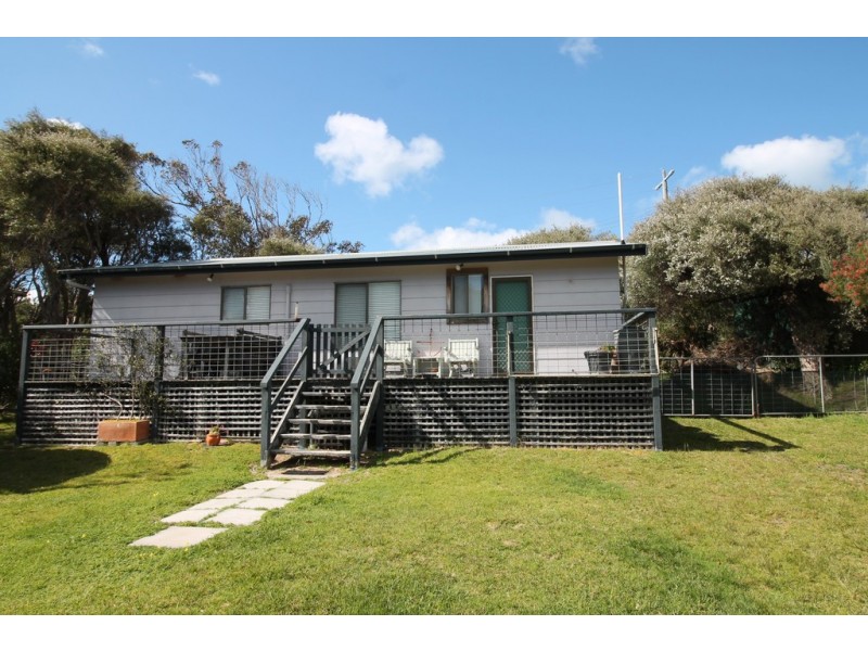 1 Ennisvale Ave, Sandy Point VIC 3959