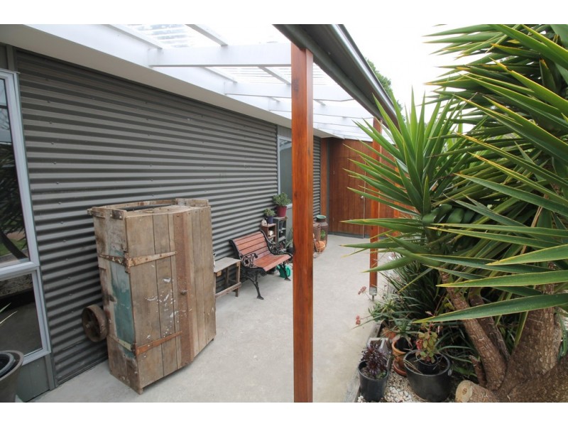 16 Gibbs St, Foster VIC 3960