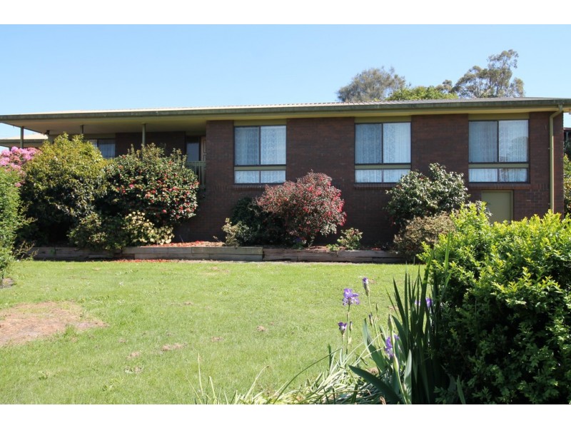 6 Sparkes Crt, Foster VIC 3960