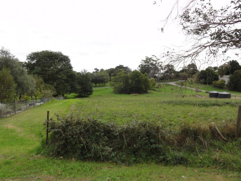 13-15 Blackwood Drive, Foster VIC 3960