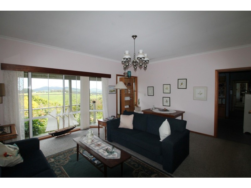 22 Albert Crt, Foster VIC 3960