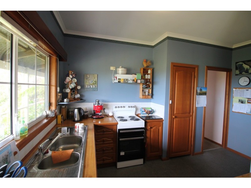 22 Albert Crt, Foster VIC 3960