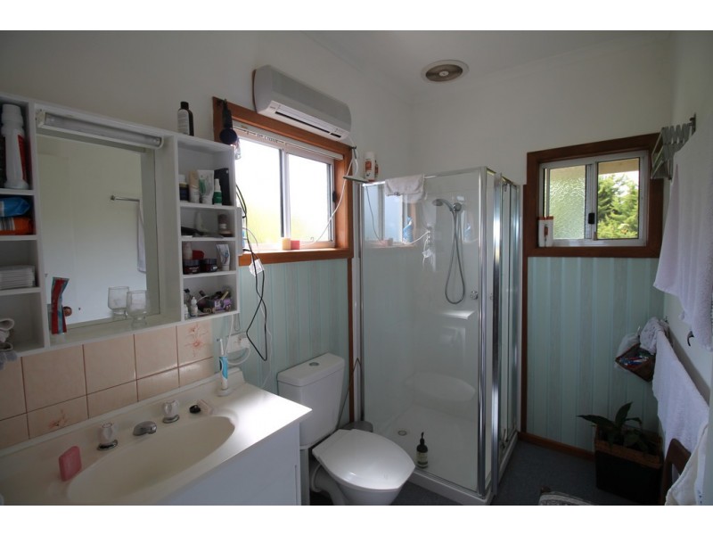 22 Albert Crt, Foster VIC 3960