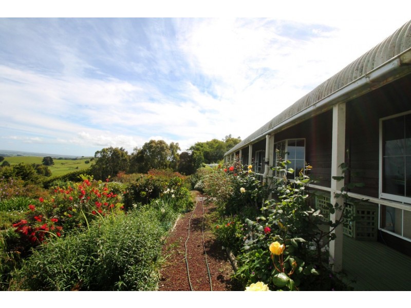 22 Albert Crt, Foster VIC 3960