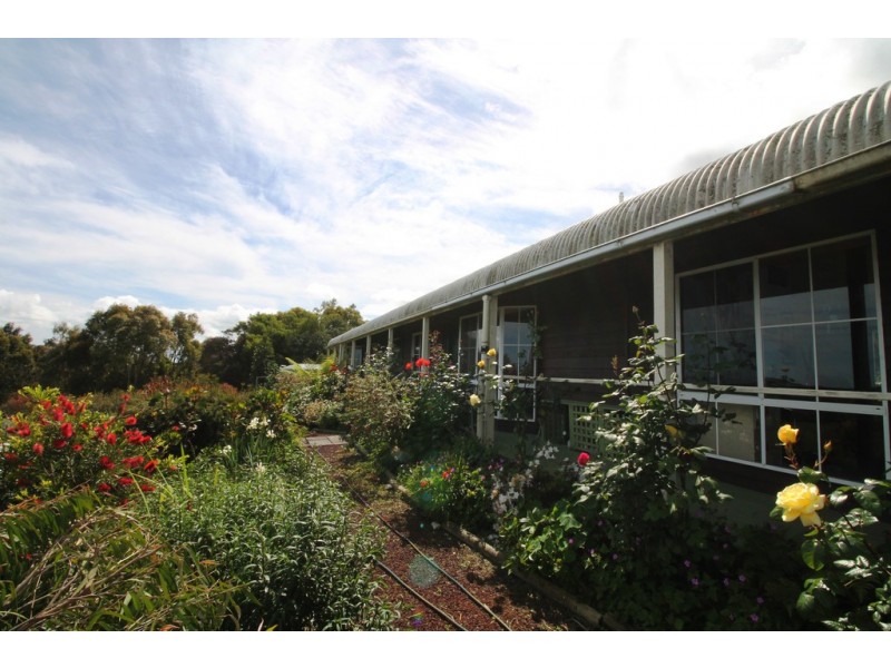 22 Albert Crt, Foster VIC 3960