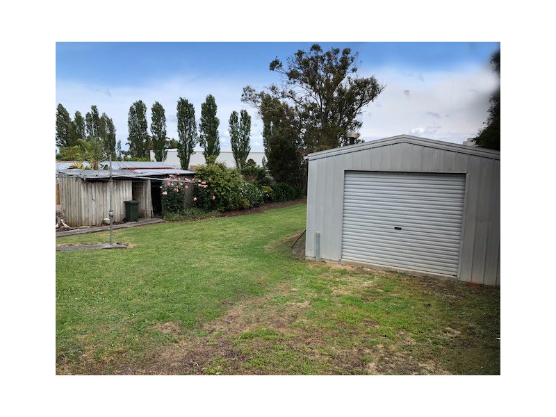74 Victoria St, Toora VIC 3962