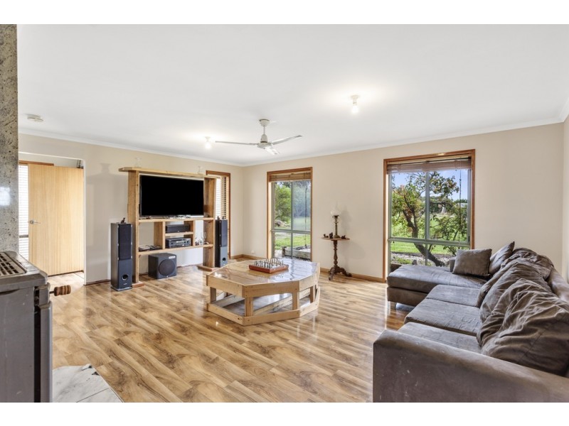 21 Shearmans Road, Darnum VIC 3822