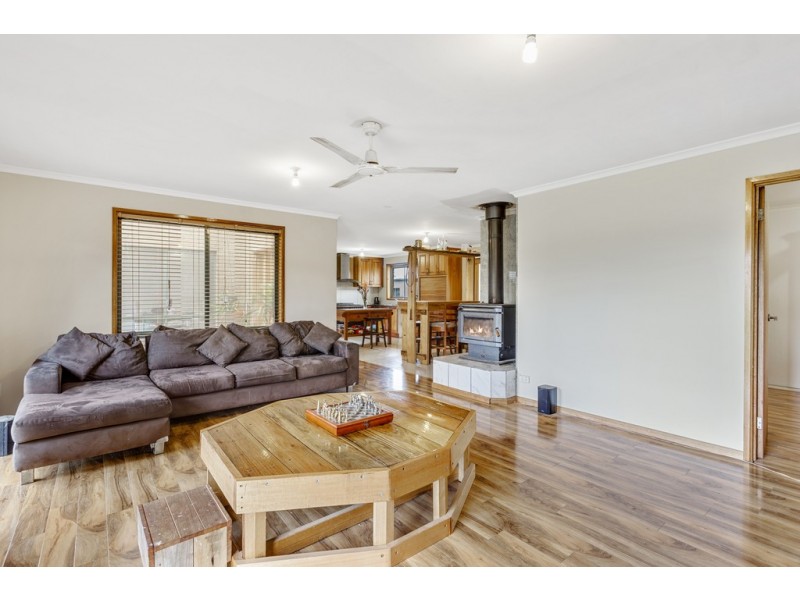 21 Shearmans Road, Darnum VIC 3822