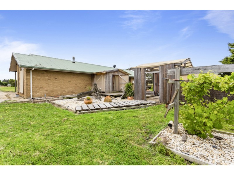 21 Shearmans Road, Darnum VIC 3822