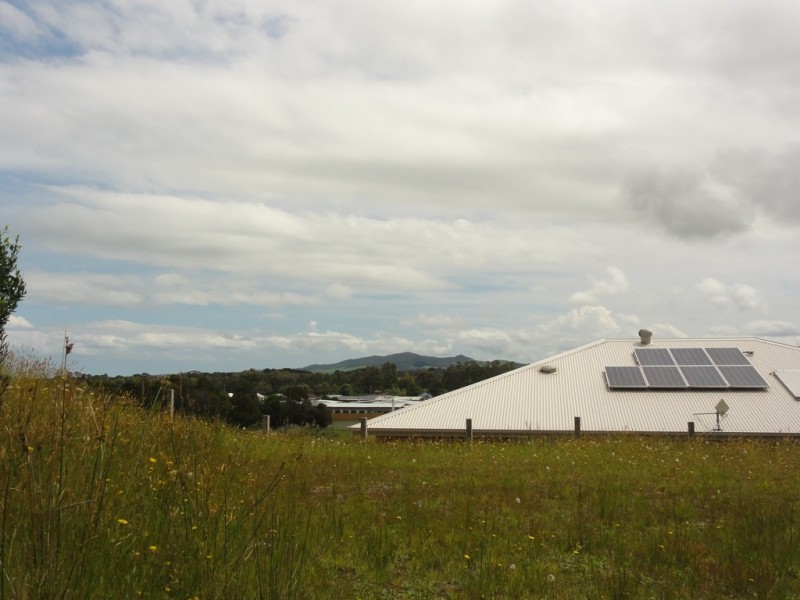 8 Heath Rise, Foster VIC 3960