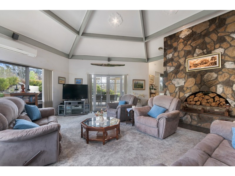 2 Cooks Road, Callignee VIC 3844