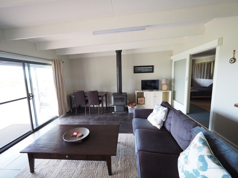 13 Robertson St, Port Welshpool VIC 3965