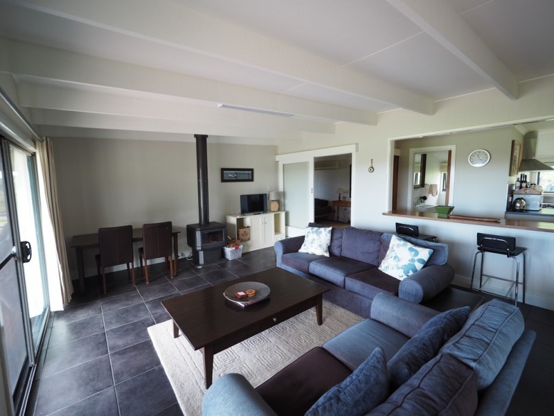 13 Robertson St, Port Welshpool VIC 3965