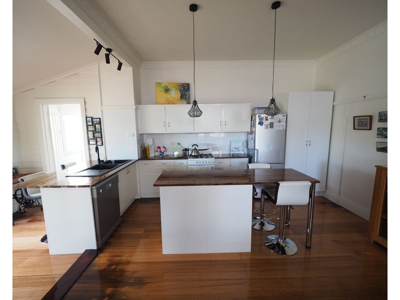 8 Welshpool Rd, Toora VIC 3962