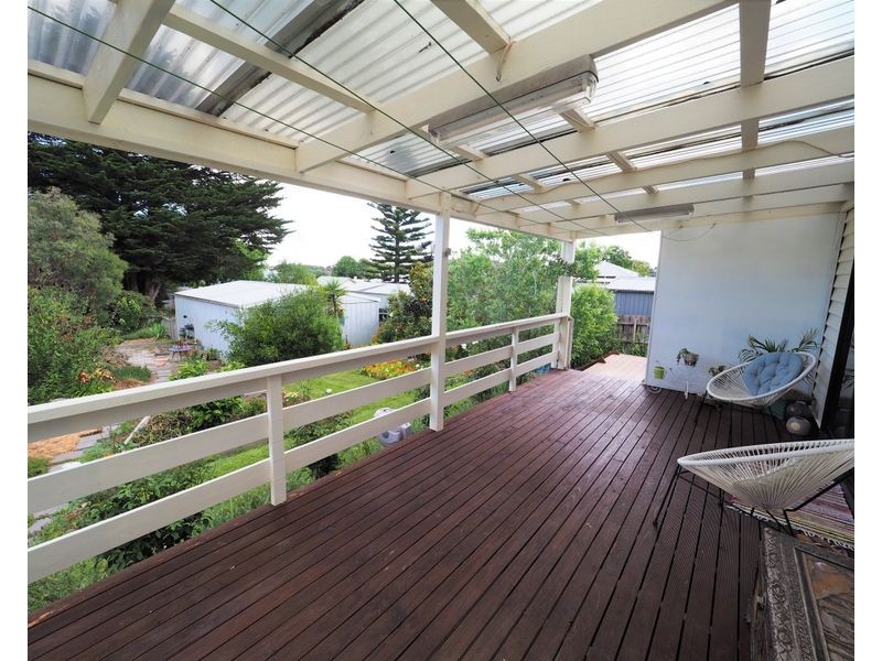8 Welshpool Rd, Toora VIC 3962