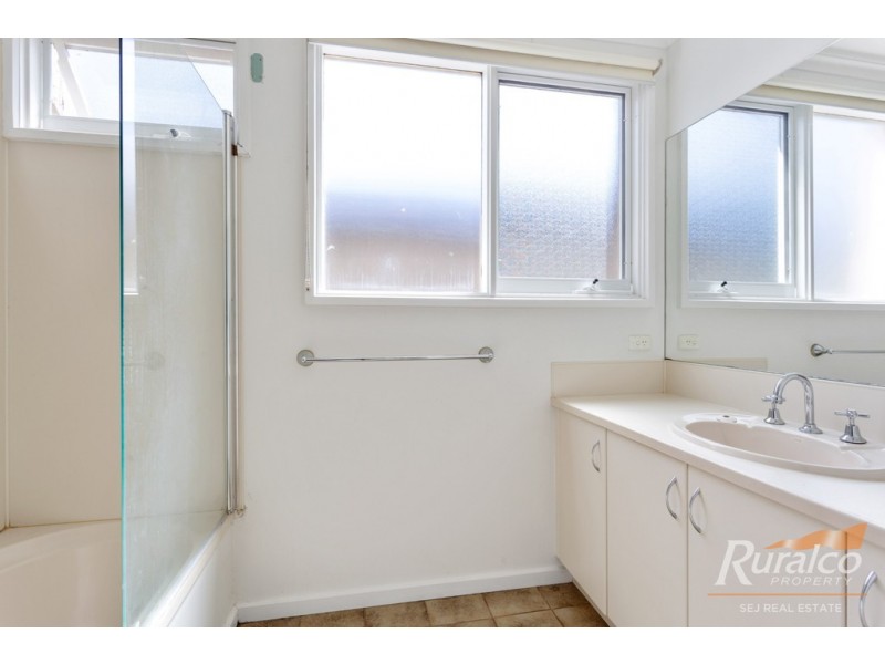 20 Lee Parade, Leongatha VIC 3953