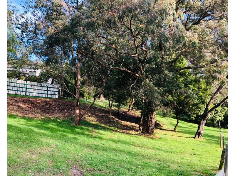 2 Toora Rd, Foster VIC 3960