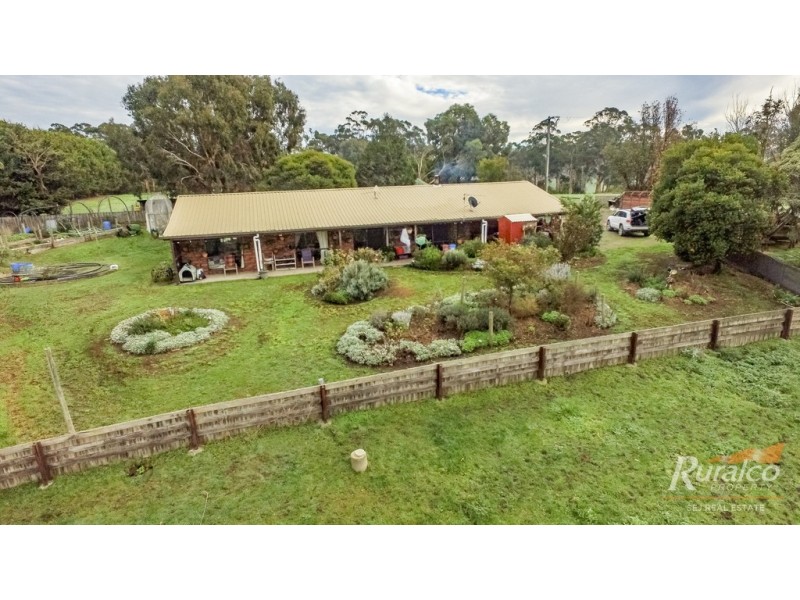 255 Vaggs Rd, Yinnar VIC 3869