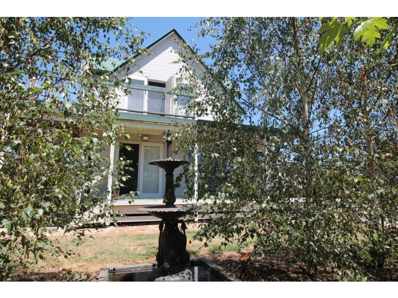 34 Old Hat Rd, Foster VIC 3960