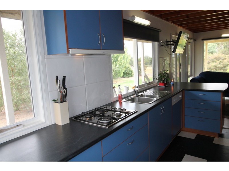 34 Old Hat Rd, Foster VIC 3960