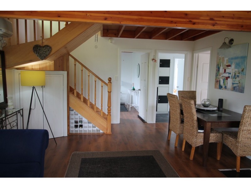 34 Old Hat Rd, Foster VIC 3960