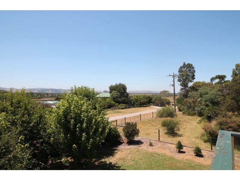 34 Old Hat Rd, Foster VIC 3960