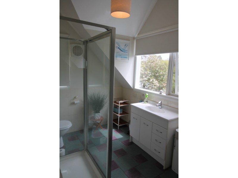 34 Old Hat Rd, Foster VIC 3960
