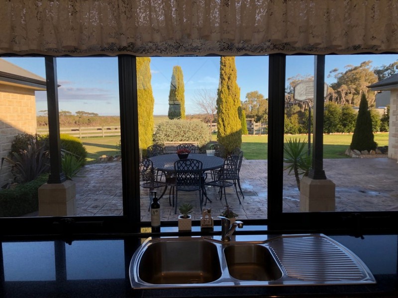 370a Lanes Road, Alberton West VIC 3971