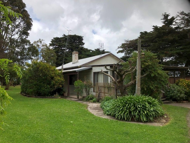 195 Stewarts Rd, Fish Creek VIC 3959