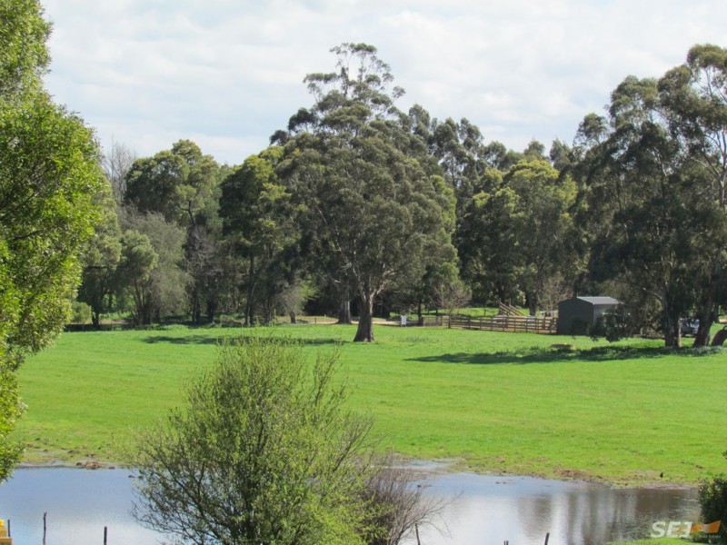 1 Corner Rhodes Road and Silbys Road, Darnum VIC 3822