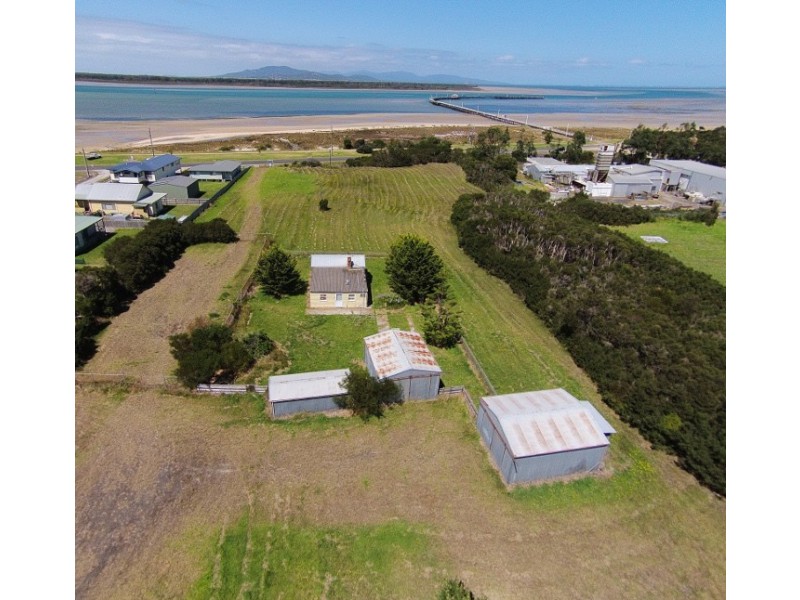 7-9 Lewis St, Port Welshpool VIC 3965