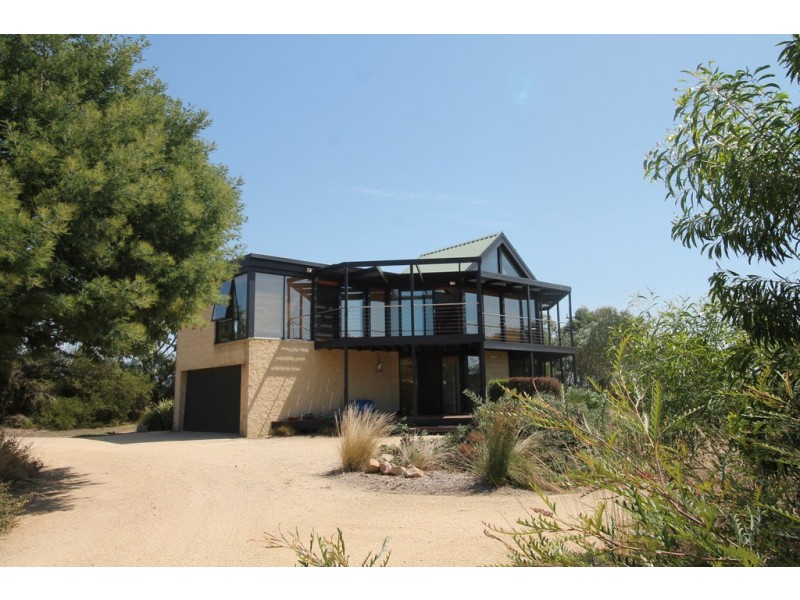 265 Shellcott Rd, Yanakie VIC 3960