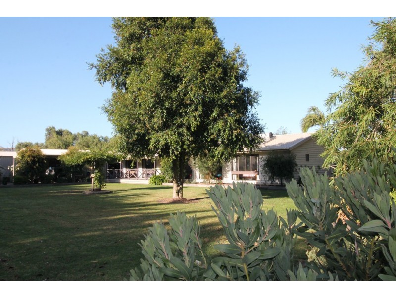 75 Elphicks Rd, Foster VIC 3960